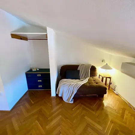 Floor 2-bed, New Kitchen & Bathroom Near Arena * Pula